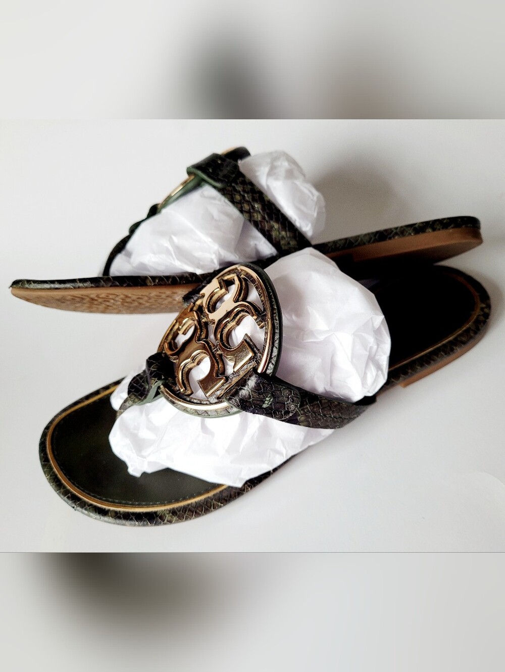 Tory Burch Miller Python Metal Medallion Thong Sandals Genuine Leather US 7 - Picture 8 of 16